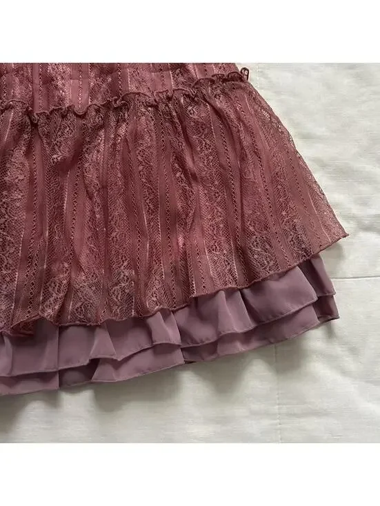 Axes Femme Pink lace skirt with corset lacing ribbon bow Size medium - Picture 2 of 7